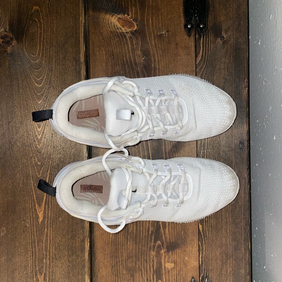 Nike Women’s Volleyball Shoes Size 10 - Picture 6 of 8